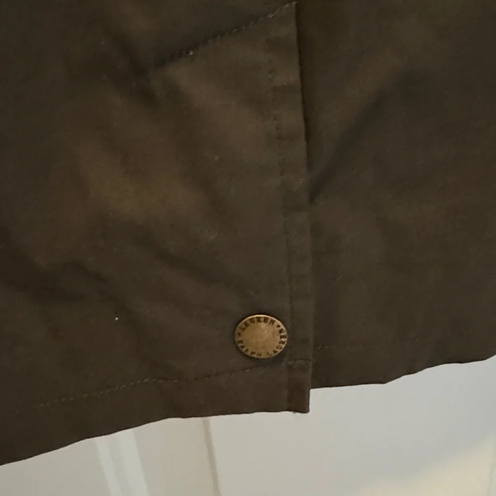Ralph Lauren Green Barn Coat with snap closure & Corduroy collar - Picture 7 of 7